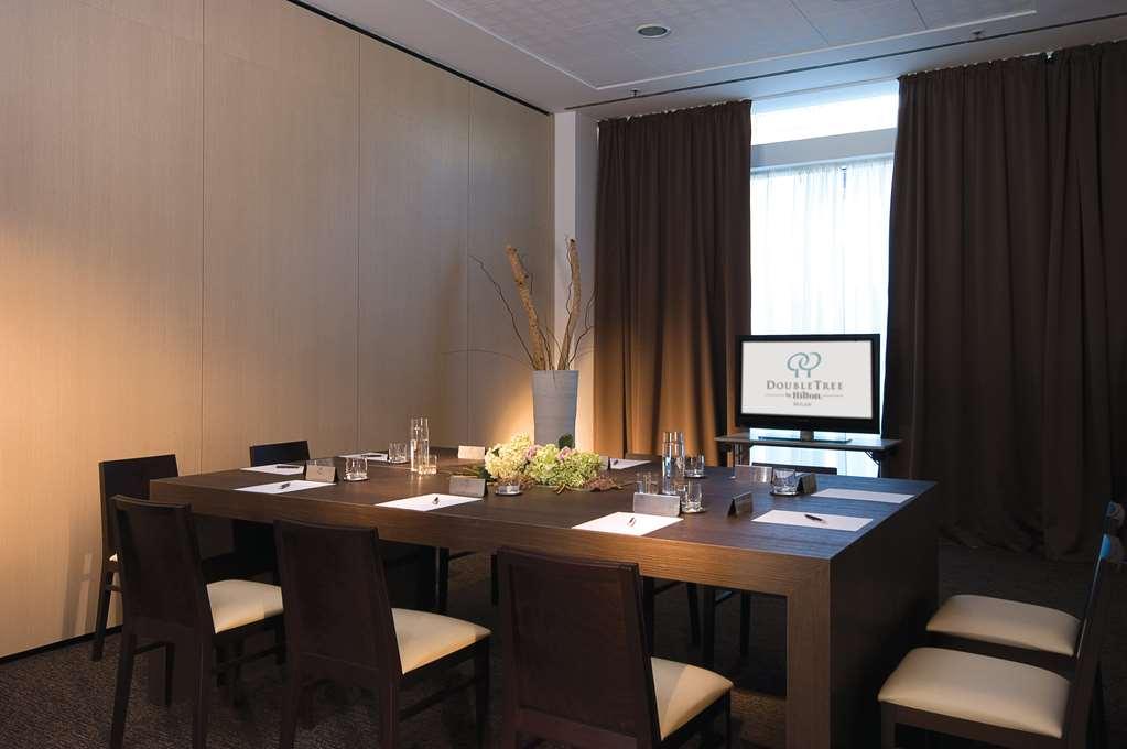 Doubletree By Hilton Hotel Milán