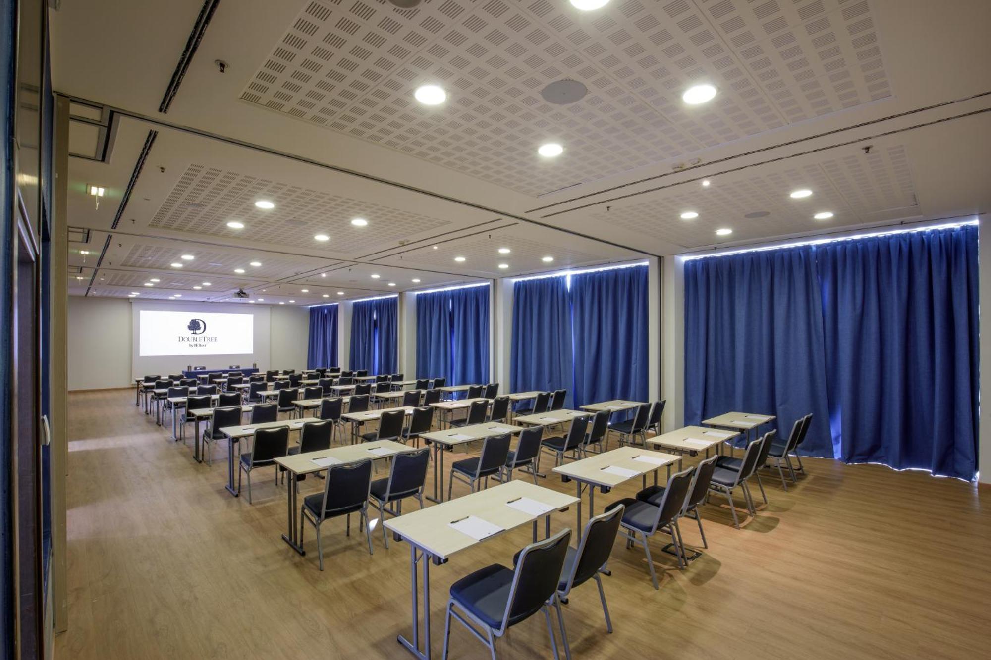 Doubletree By Hilton Hotel Milán