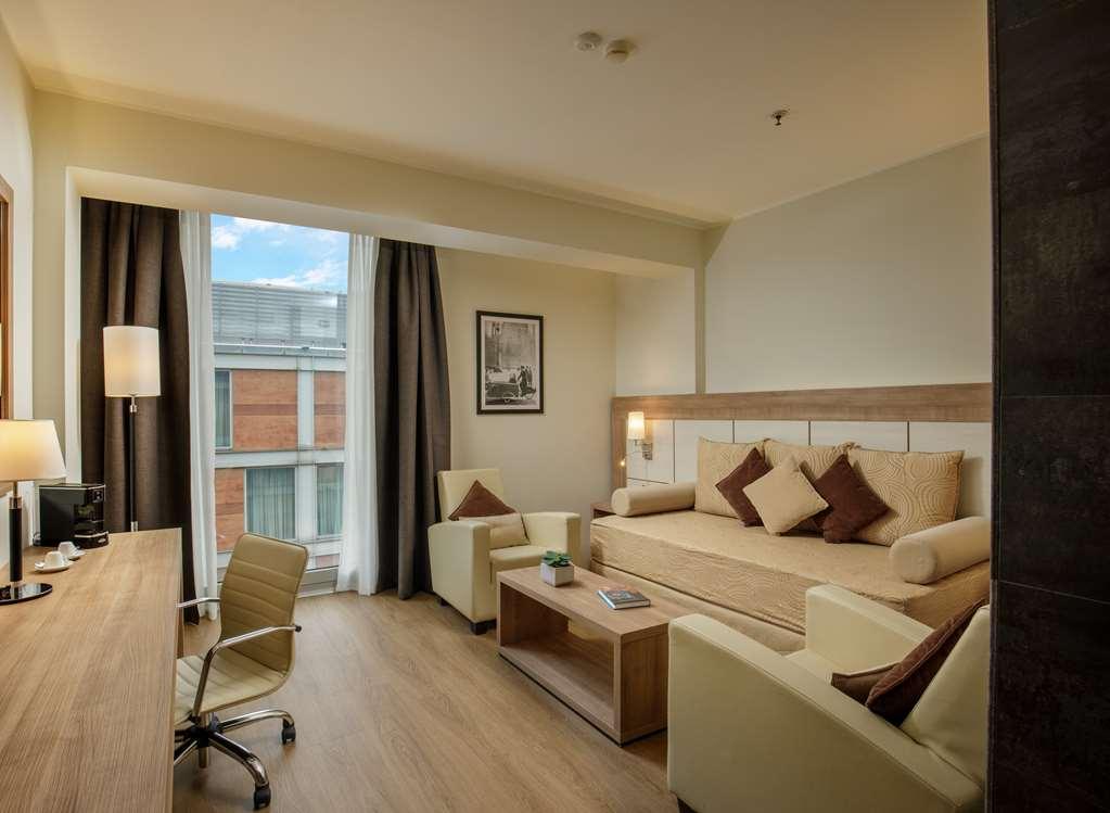 Doubletree By Hilton Hotel